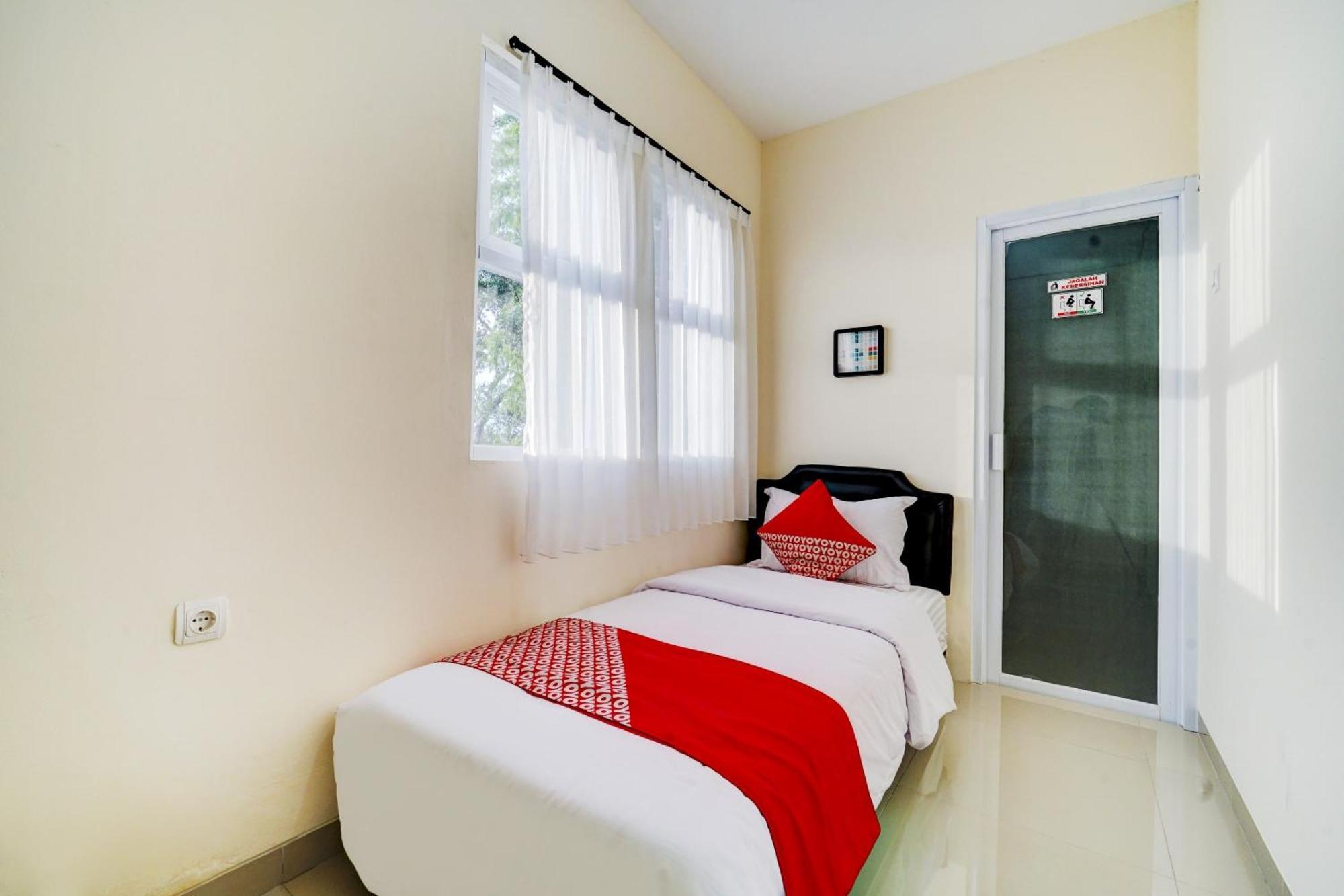 יוגיאקרטה Super Oyo 90778 River Inn Malioboro מראה חיצוני תמונה