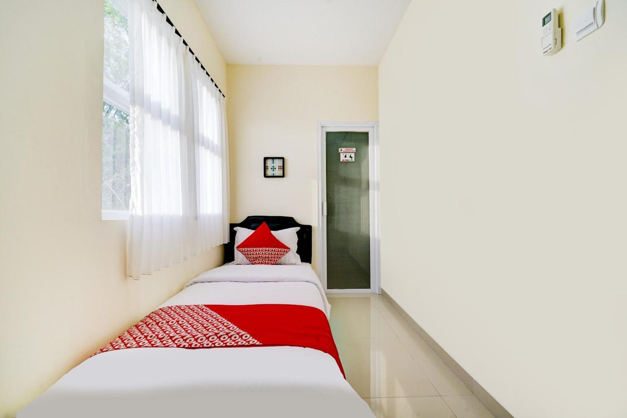 יוגיאקרטה Super Oyo 90778 River Inn Malioboro מראה חיצוני תמונה